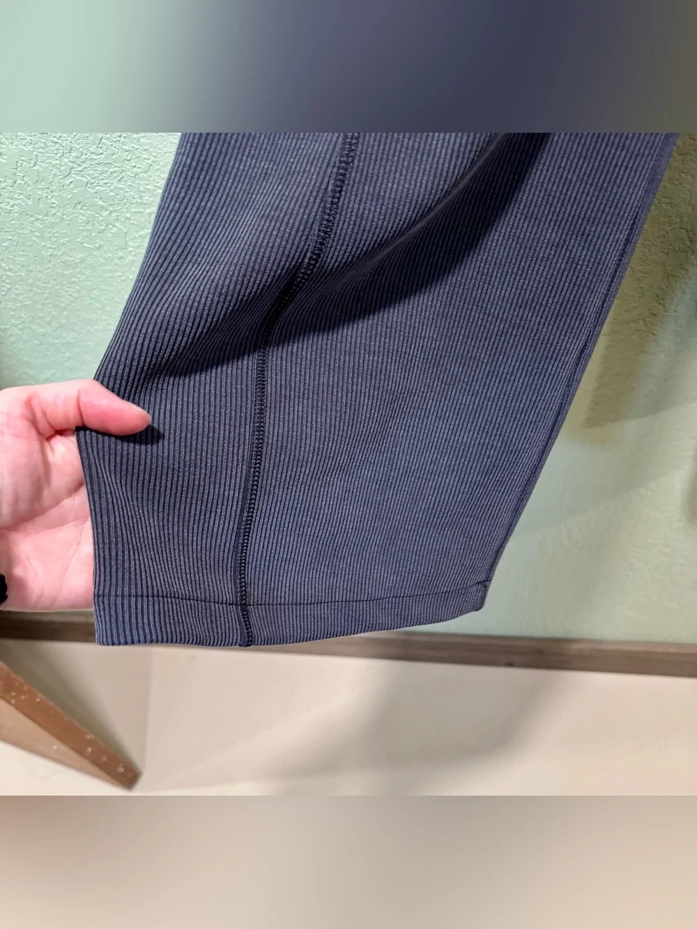 Lululemon Soft Stream Wide Leg Pants size 4